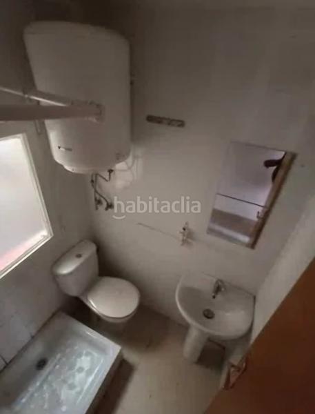 Foto 19717585-1f24-401e-a558-1ca5c9565bae. Pis a Raval Barcelona