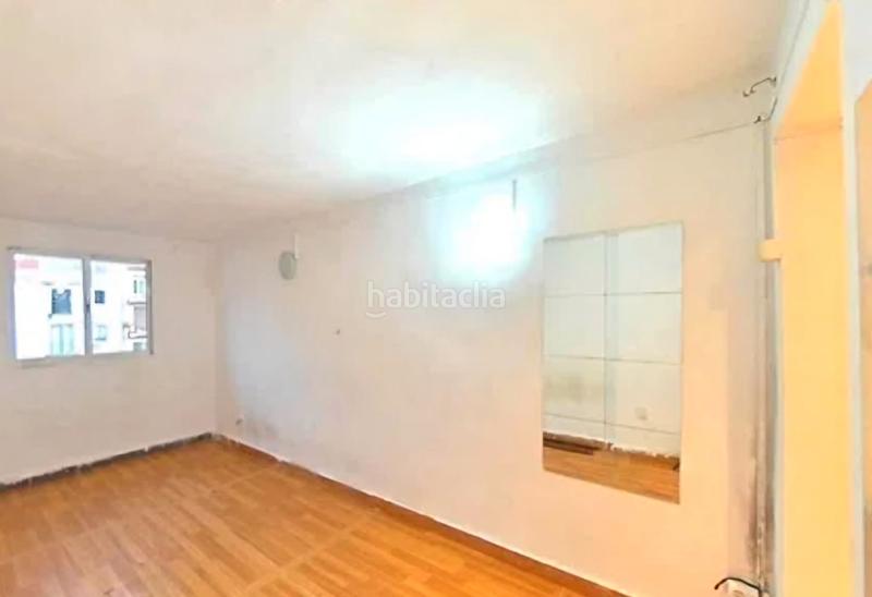 Foto 65e086c0-1203-4de0-9e32-c67b09d34e18. Pis a Raval Barcelona