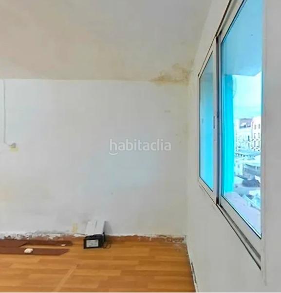 Foto 98643d5a-f375-4d6d-848a-a7244bce3d86. Pis a Raval Barcelona