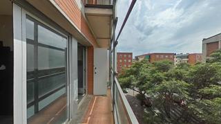 Appartement  Carrer de la sèquia madriguera. Amplio piso con plaza de parking en sant andreu – barcelona