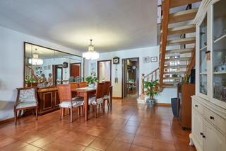 Casa adosada en Veral d´Ocata. Casa de pueblo con encanto en el centro de vilassar de mar, a 6