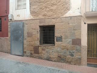 Maison jumelée  Carrer santa oliva. Casa adosada a reformar en el centro de olesa de montserrat