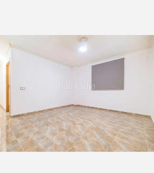 Foto c2a9af17-db5a-450d-8b60-fbe70df93198. Piano terra in La Roureda Viladecans