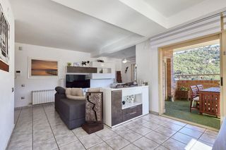 Casa adossada  Avinguda torrelletes. Adosada con piscina en torrelles de llobregat