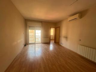 Flat  Carrer gran de sant andreu. Piso amplio en el corazón de sant andreu – barcelona