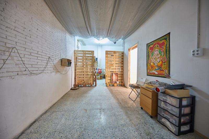 Foto b717819f-cb8f-4376-9ea1-64cfb840f889. Local comercial a Estruch-Eixample Prat de Llobregat (El)