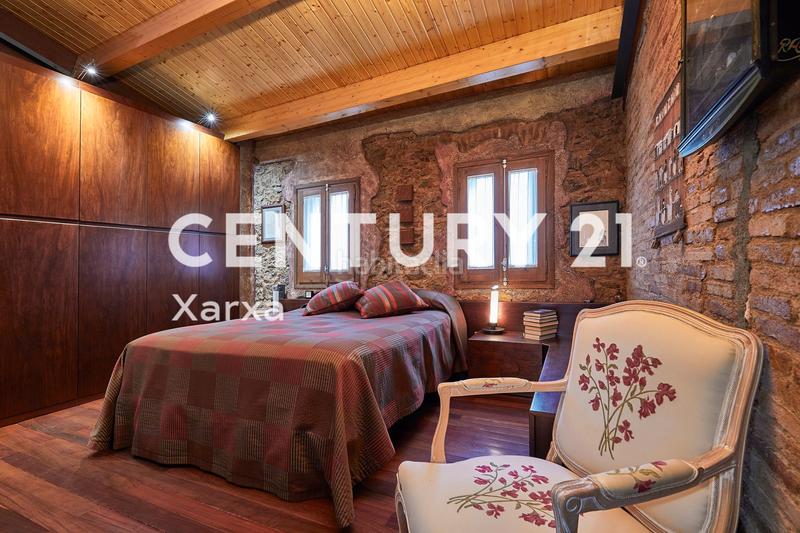 Foto 32cc5031-9b9c-4492-9ae0-b8f16ffa64bc. Casa a schiera con camino riscaldamento in Horta Barcelona