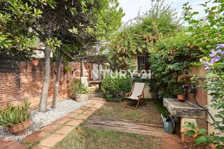 Reihenhaus in Horta. Un oasis de calma en el corazón de horta – barcelona