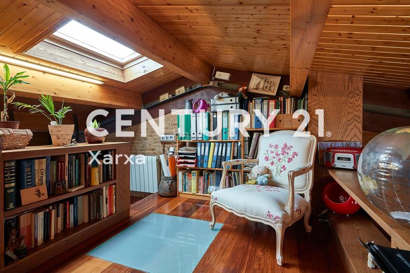 Foto e174cf2f-c73f-4b02-af1b-debfdc4aafd3. Casa a schiera con camino riscaldamento in Horta Barcelona