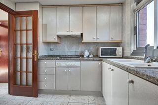 Appartamento  Avinguda de catalunya. Piso todo exterior y soleado en parets del vallès