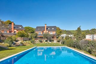 Maison jumelée  Carrer sant sebastià. Casa adosada exclusiva en el centro de l’ametlla del vallès
