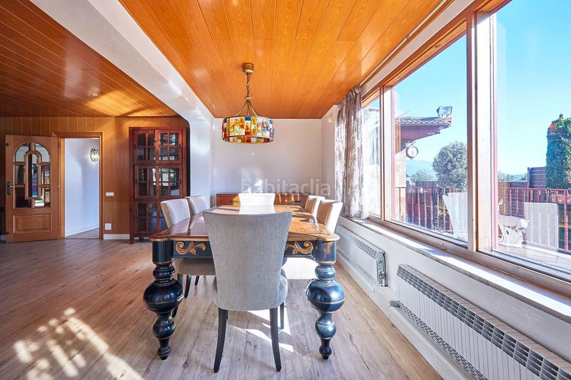 Foto 19f2c7f9-498d-4db3-b3ac-e6cdadcfbc73. Haus mit kamin heizung parking pool in Canovelles