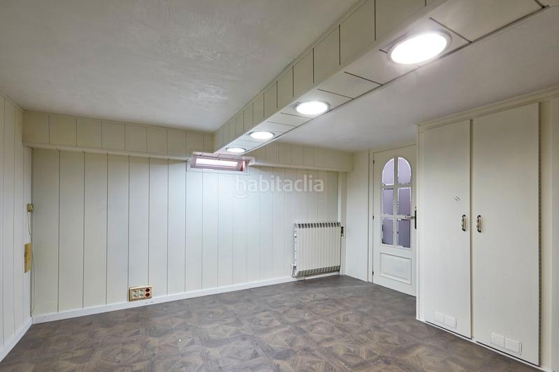 Foto 4c176fbb-5ec1-47c5-809d-34ba5342ffb2. Haus mit kamin heizung parking pool in Canovelles