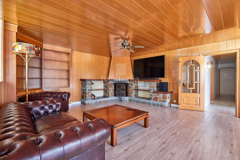 Foto 71dfce96-39bb-4bae-b319-8f9adec1b05e. Haus mit kamin heizung parking pool in Canovelles