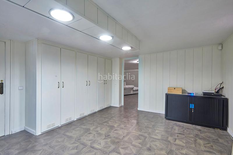 Foto c7ac4130-4fa5-4fe9-88c1-d49a0032f7db. Haus mit kamin heizung parking pool in Canovelles