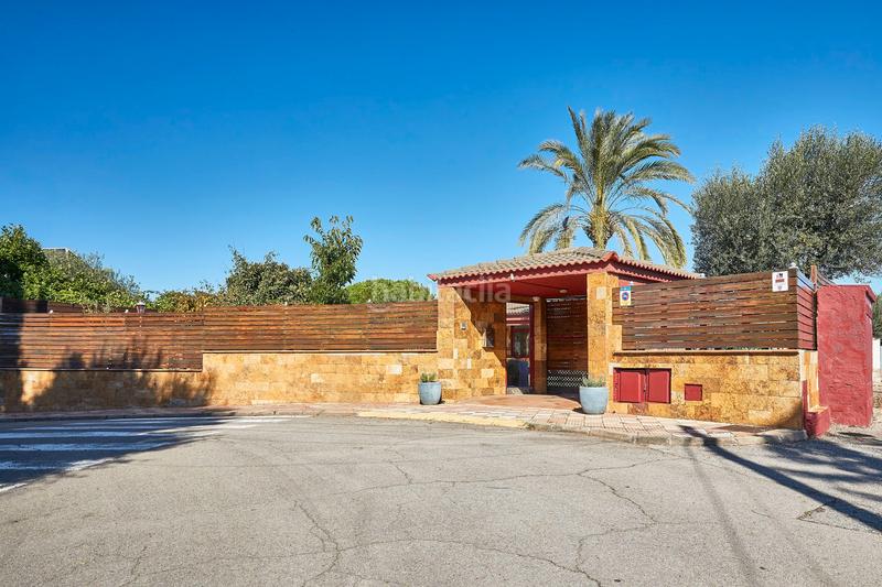 Foto d3e99683-ce58-41a3-8501-820110e44d0b. Haus mit kamin heizung parking pool in Canovelles