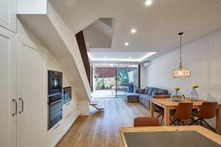 Casa aparellada  Carrer telèfon. Espectacular casa en el centro de tiana