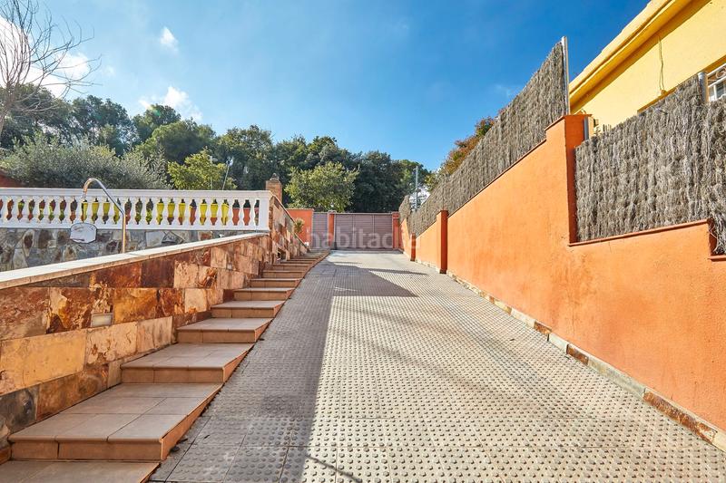 Foto 2cd18c3a-a720-4a61-a8aa-fdba9c342eaf. Maison avec chauffage parking piscine dans Santa Maria-Terra Nostra Montcada i Reixac