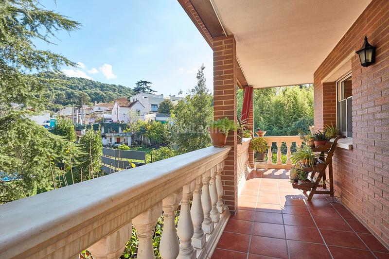 Foto 82b5d8f1-e623-413e-9c9c-ec89e01b0618. Maison avec chauffage parking piscine dans Santa Maria-Terra Nostra Montcada i Reixac