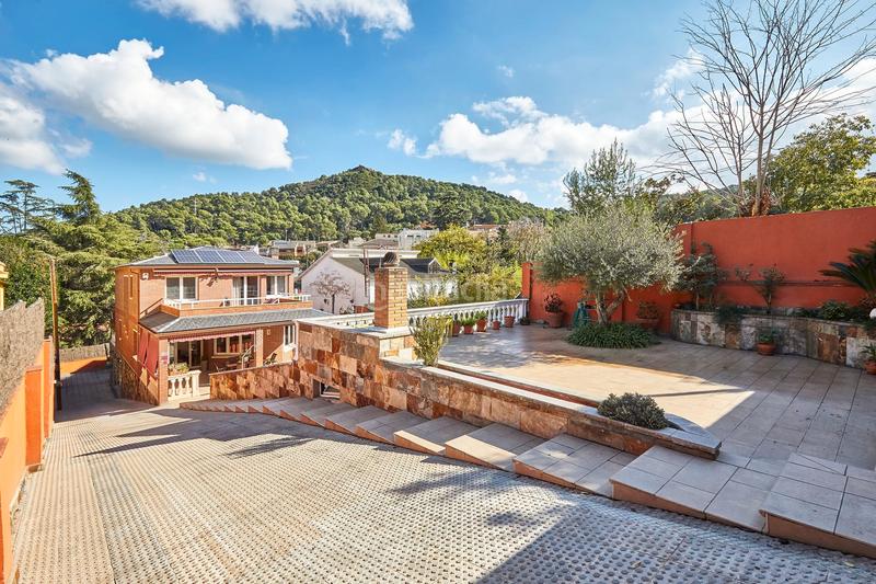 Foto 8e8e6224-256e-4a13-ab07-2ba08166faad. Maison avec chauffage parking piscine dans Santa Maria-Terra Nostra Montcada i Reixac