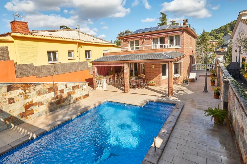 Foto a832bd1f-0c78-4ac0-ba29-85bdc9fdc124. Maison avec chauffage parking piscine dans Santa Maria-Terra Nostra Montcada i Reixac