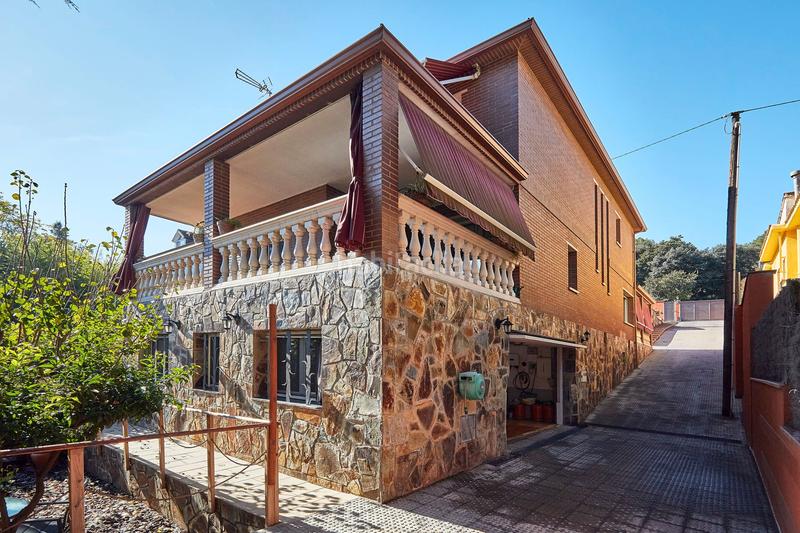 Foto ad5a9afb-62bd-4fc3-8a0e-6e97702c814e. Maison avec chauffage parking piscine dans Santa Maria-Terra Nostra Montcada i Reixac