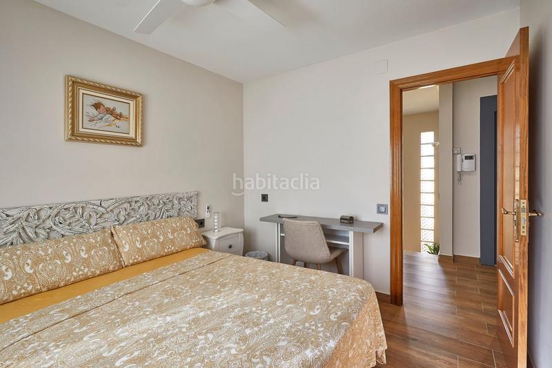 Foto c06f2ef3-232d-4c99-960e-8de841e7a12c. Maison avec chauffage parking piscine dans Santa Maria-Terra Nostra Montcada i Reixac