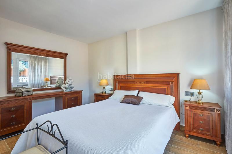 Foto cc77d99f-429f-414b-9797-41c46adb42a5. Maison avec chauffage parking piscine dans Santa Maria-Terra Nostra Montcada i Reixac