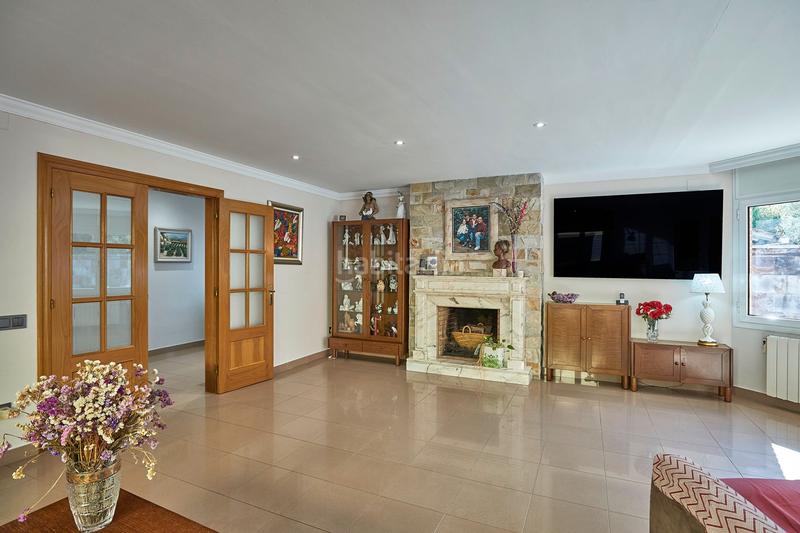 Foto deb4c7f2-0640-4ce9-859d-8f38539ef21d. Maison avec chauffage parking piscine dans Santa Maria-Terra Nostra Montcada i Reixac