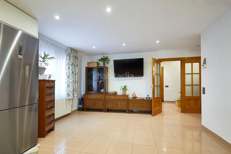 Foto f3262bb3-a2cd-43ed-921b-002cc774c146. Maison avec chauffage parking piscine dans Santa Maria-Terra Nostra Montcada i Reixac