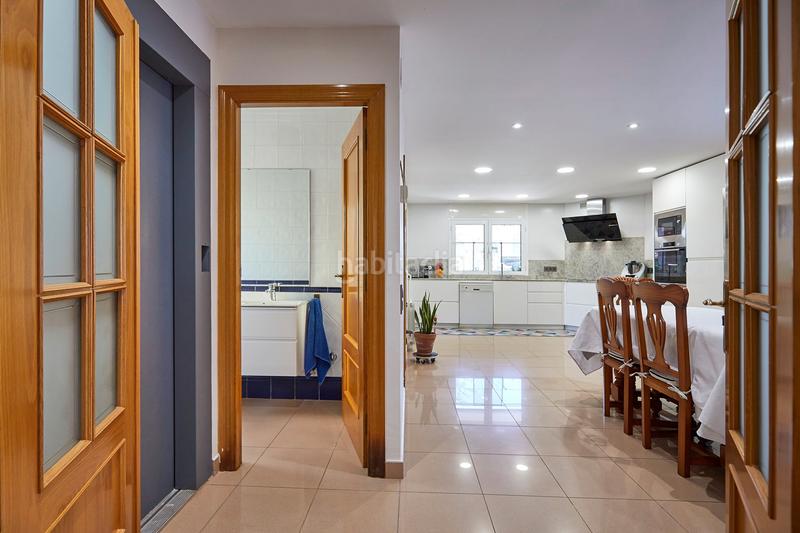 Foto f8efd7f9-e976-4751-89d4-151144deae8d. Maison avec chauffage parking piscine dans Santa Maria-Terra Nostra Montcada i Reixac