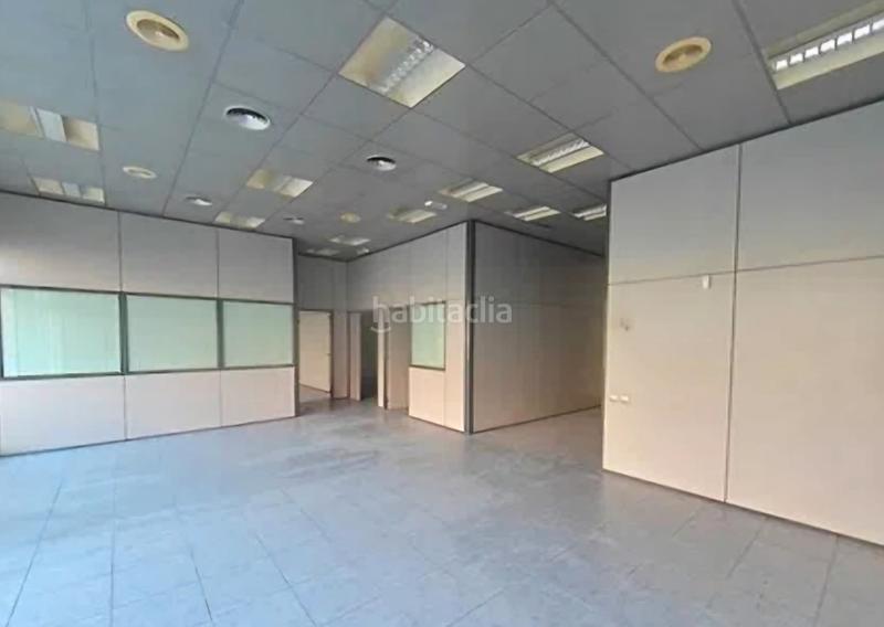 Foto b8ce0c72-3f4d-4d84-92dc-d76f3a038f72. Geschäftsraum in La Marina del Port Barcelona