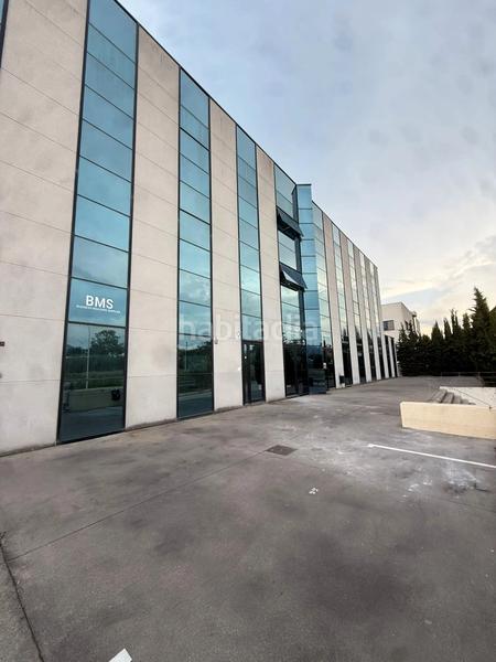 Foto c9811b98-953b-4628-b6c3-1910fe8f9c9d. Rent office space in Pla d'en Boet Mataró