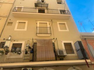 Appartamento  Carrer d'alcanar. Piso a reformar en la barceloneta