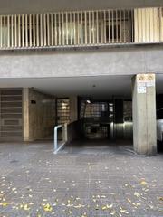 Parking voiture à Calle del Bruc