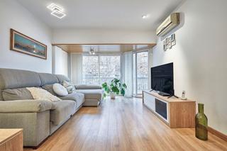 Etagenwohnung  Passeig de pere iii. Pis exclusiu de 4 habitacions amb balcó-terrassa perimetral al p