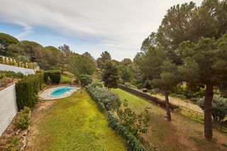 Casa  Carrer dels llimoners. Villa con vistas al mar y 3 viviendas independientes en canet de