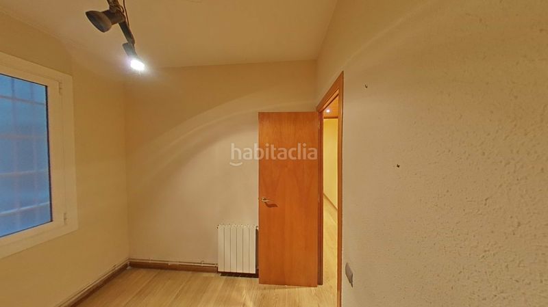 Foto acfeccbd-50e6-4f1e-b63b-4163af250c47. Pis a Poblenou Barcelona