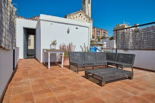 Casa adosada  Carrer del mar. Casa para reformar en primera línea de mar — una oportunidad úni