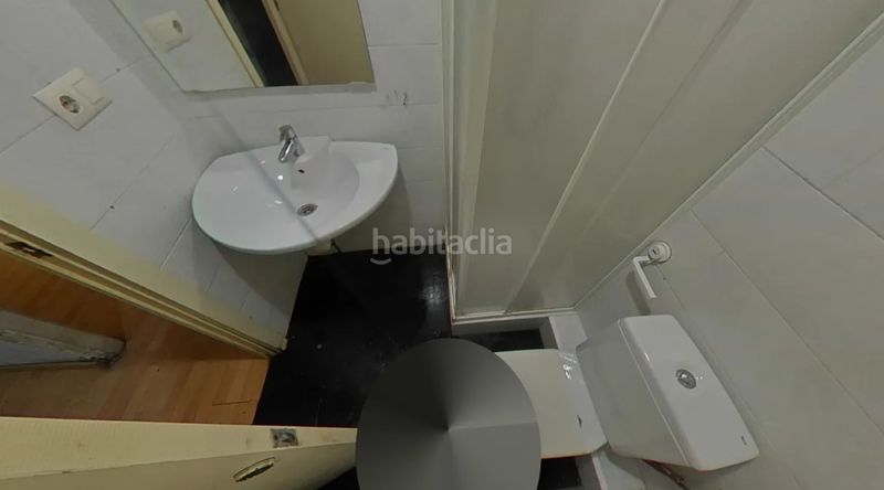 Foto 06c8cdfa-d6ef-4829-b36e-40f1f9a3fce8. Pis a Sants-Badal Barcelona