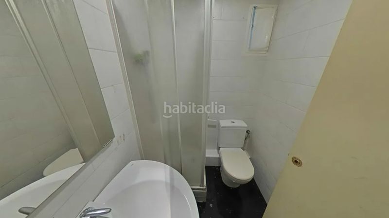 Foto eecffb60-2dd6-407a-8ffe-3e66e9882fd3. Pis a Sants-Badal Barcelona