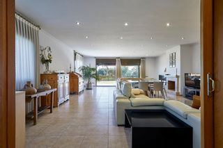 Towny house  Carrer sant sebastià. Casa en venta en l'ametlla del valles centro pueblo