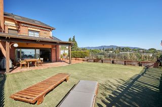 Casa aparellada  Carrer sant sebastià. Casa en venta en l'ametlla del valles centro pueblo