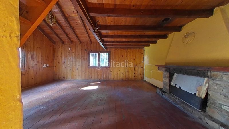 Foto e7fd6a2a-d677-4949-972f-f77da62ba50f. Casa amb aparcament a Mediona