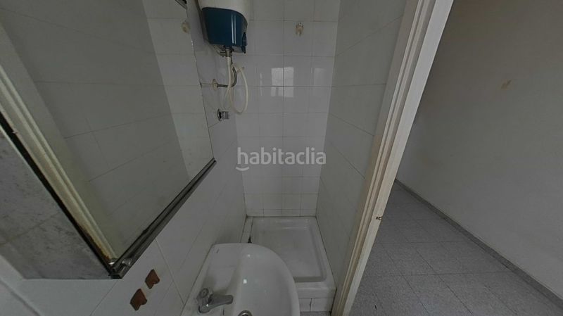 Foto 33b1cee3-ef64-4b54-a24d-1bb58275df30. Estudi a El Clot Barcelona
