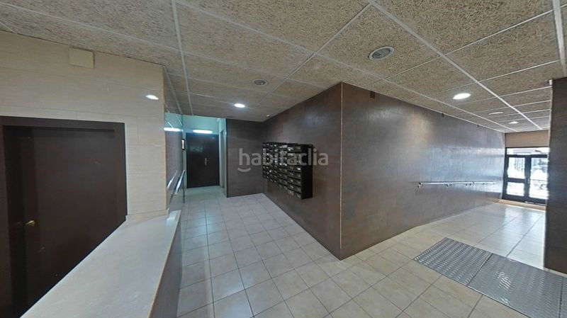Foto ce3dcee7-4fa8-4056-b047-759224132f39. Estudi a El Clot Barcelona