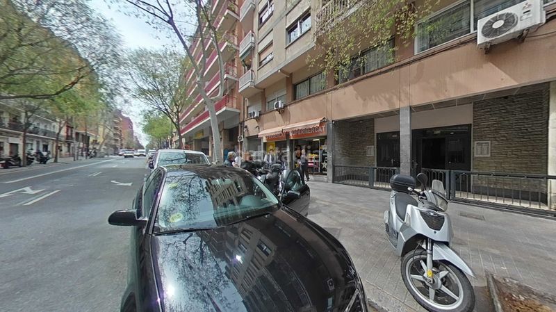 Foto d3b32e1f-cd05-49f8-a267-f2fc289611b9. Estudi a El Clot Barcelona