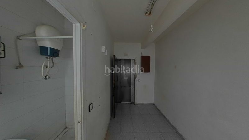 Foto ecc67e23-8c3e-4a51-a42b-3a809d923ea2. Estudi a El Clot Barcelona
