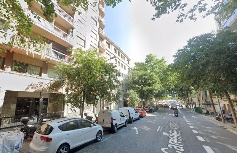 Foto a11de1a7-6ab2-4784-be82-59984ef887db. Estudi a El Clot Barcelona