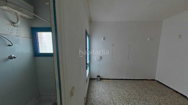 Foto bfdb7c77-c200-42fe-8da1-dafb3bcf6a5d. Estudi a El Clot Barcelona